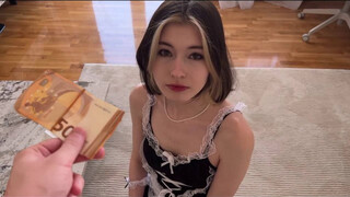 Cutie Kim pénzért szexel