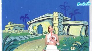 Aranyos tini Wilma Flintstone cosplayben maszturbál és élvezi a hatalmas farkát