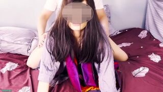 Titkos otthoni kaland: Amatőr arab milf vadul élvezi a nagy farkát