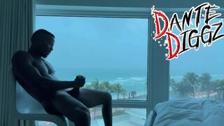 Reggeli óriási farkos játék viharban South Beach-en