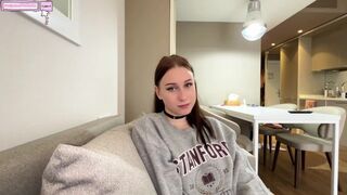 A rossz osztálytársam csak a farkára gondol, nem a tanulásra, jól megbasztam és a szájába lőttem