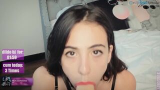 Gia_baker: Engedd, hogy lenyaljam a kemény farkadat, bébi