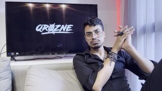 Forró tanárnő vadul átélve a szenvedélyt az amatőr órán