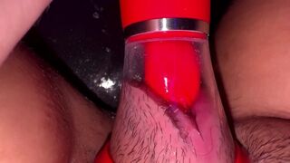 Intenzív orgazmusok extrém szívással a honeyplaybox-szal
