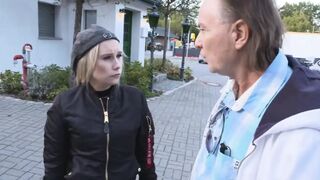 Lullu Gun és Lena Nitro mohón nyalja Big George vastag, lüktető farkát a Celebrity Hunterben