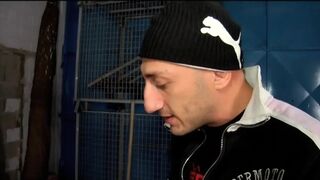 Szajhára éhes szőke Sara Romain torkában Omar Galanti után egy vad hármasban mindkét lyukát egyszerre döngetik